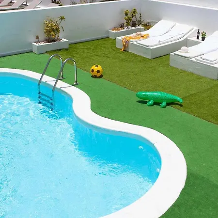 Casa Royal Park By Vacanzy Collection * קורלחו