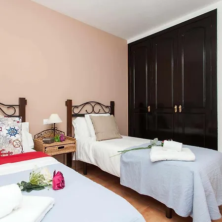 בית נופש Casa Royal Park By Vacanzy Collection