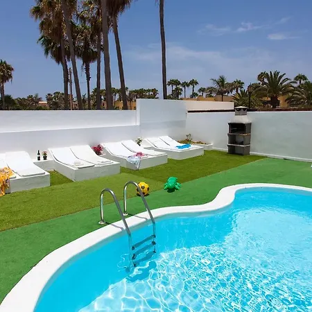 בית נופש Casa Royal Park By Vacanzy Collection *